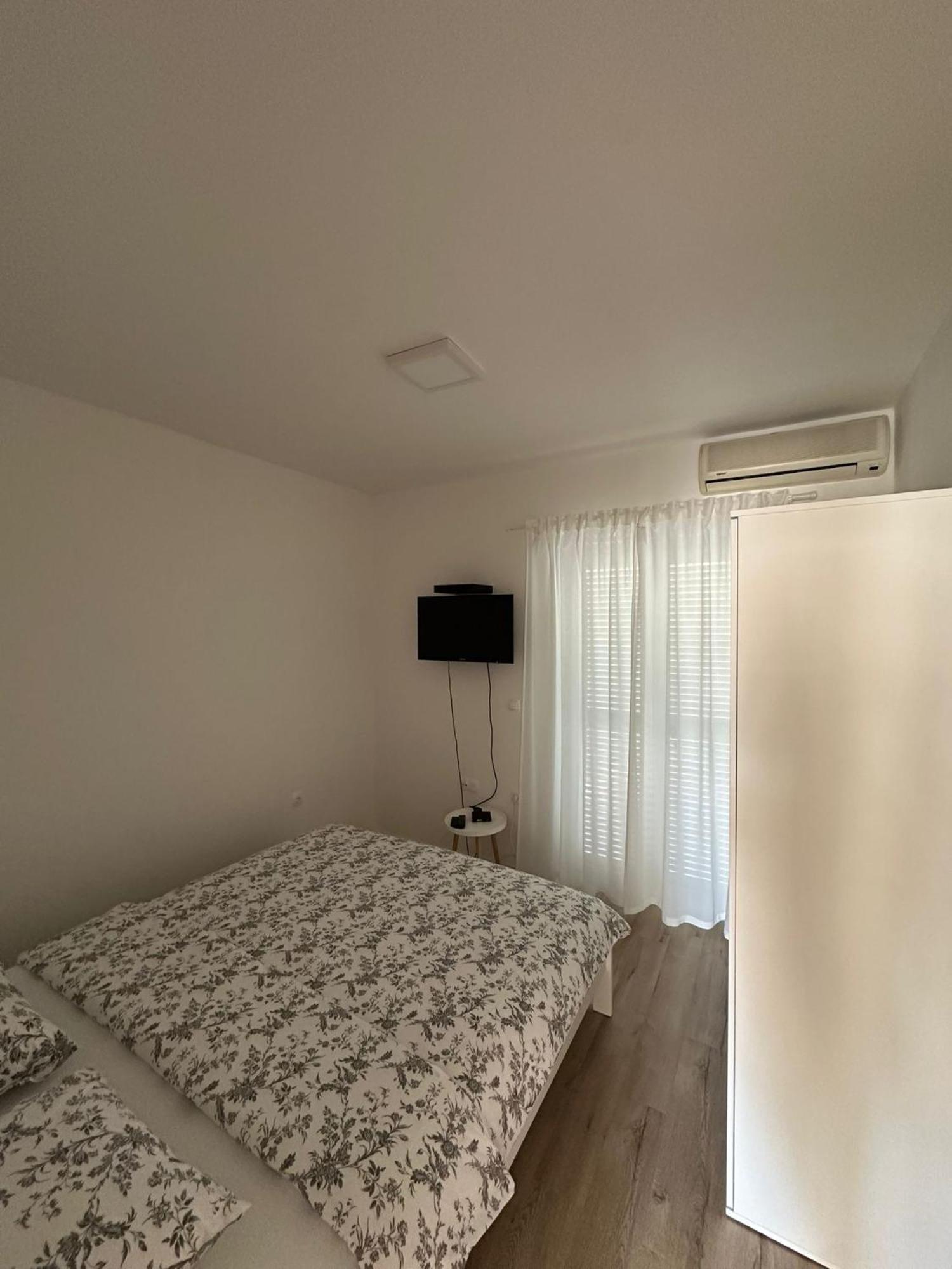 Apartments Beachwalk Heaven Milica Srima Dış mekan fotoğraf